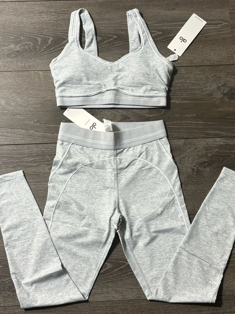 ALO Yoga •brand new